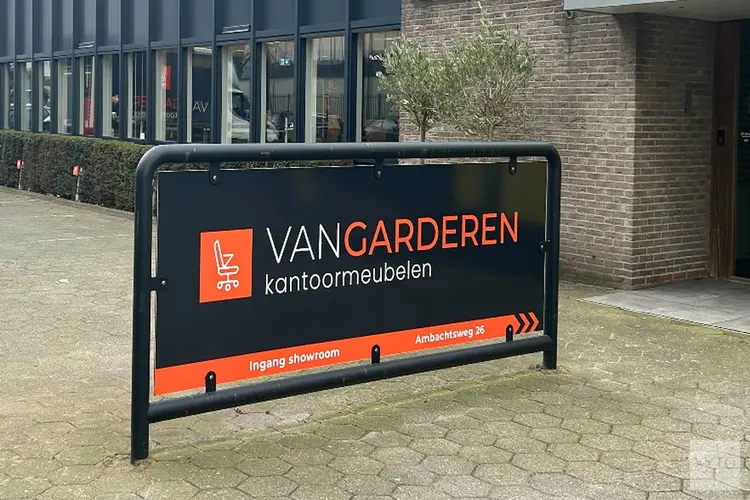 Kantoormeubelspecialist in het Gooi gaat verder als Van Garderen Kantoormeubelen