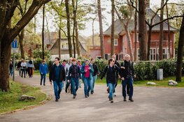 Showtime in dé mediastad van Nederland: ruim 8.300 deelnemers volbrengen KiKa Hilversum City Run
