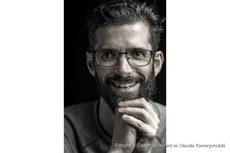 Geluksbrenger verbeeldt hardlooptocht van 72 marathons in theaterstuk