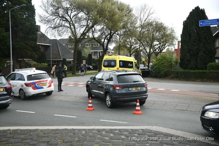 Gewonde bij kopstaartbotsing in Hilversum