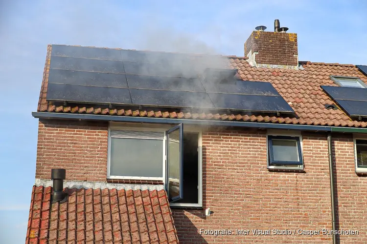 Brand in woning aan Draaikom in Huizen