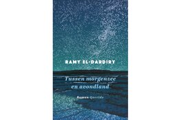 Winnaar literaire debuutprijs De Bronzen Uil bij boekhandel voorhoeve in Hilversum