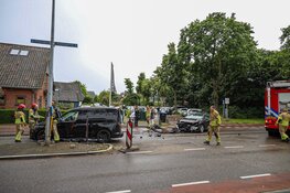Aanrijding met veel schade op Eemlandweg in Huizen