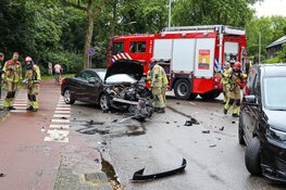 Aanrijding met veel schade op Eemlandweg in Huizen