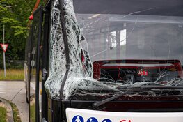 Aanrijding tussen twee lijnbussen in Huizen
