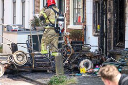 Gevaarlijke situatie: voertuig in brand in Weesp
