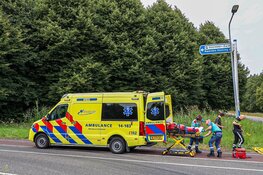 Ongeluk op oprit A1 bij Naarden: motorrijder naar ziekenhuis
