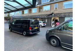 Politieonderzoek in woning Lindenlaan in Huizen