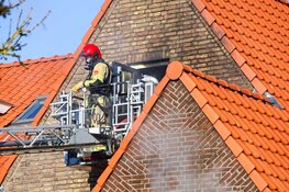 Brand in woning aan Graaf Willem de Oudelaan in Naarden