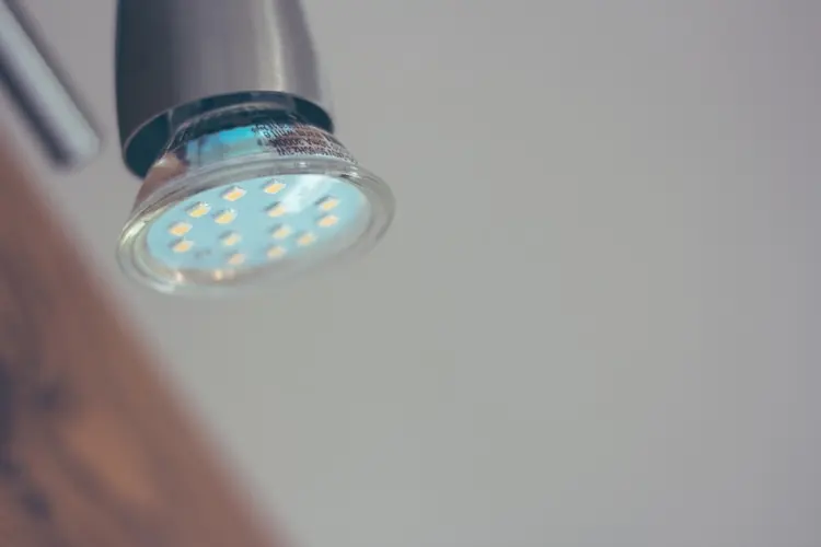 Van kaarslicht tot LED: hoe verlichting de wereld veranderde