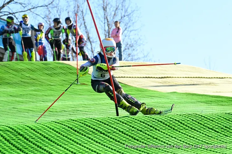 Hilversums skitalent Sophie Hulsker (13) pakt Nederlandse titel
