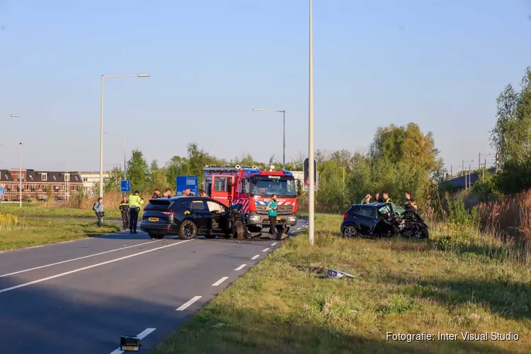 Meerdere gewonden bij frontale botsing in Weesp