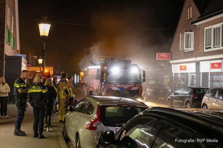 Brand bij eethuis aan Lindenlaan in Huizen