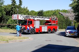 Vlammen op balkon van flat aan de Charley Tooropstraat in Hilversum