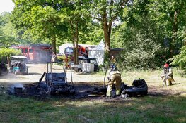 Twee golfkarren volledig uitgebrand bij de Golfclub in Eemnes