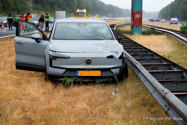Eenzijdig ongeval wordt gevolgd door kopstaartbotsing op A27