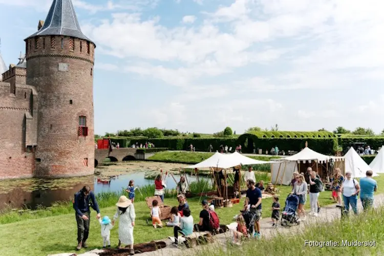 Tip voor Pinksteren, Ridderweekend op het Muiderslot