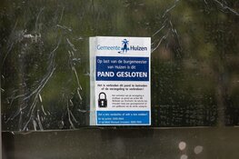Burgermeester Huizen sluit woning