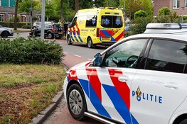 Frontale botsing tussen twee auto’s op de Delta in Huizen