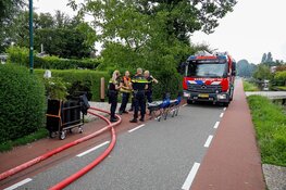 Zeer grote brand in schuur achter woning in Kortenhoef