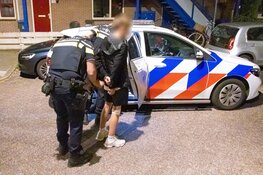 Botsing en aanhoudingen na achtervolging van brommer in Huizen