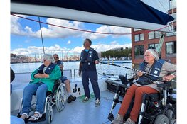 SailWise laat inclusieve watersport zien tijdens SAIL Amsterdam 2025