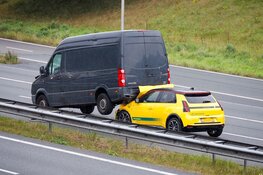 Vertraging en schade na aanrijding op A1