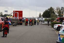 Grote zoekactie naar vermist persoon op Loosdrechtse plassen nadat lege boot is aangetroffen