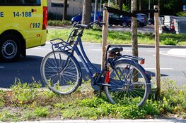 Meisje op fiets gewond na aanrijding met auto in Huizen
