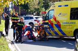 Meisje op fiets gewond na aanrijding met auto in Huizen