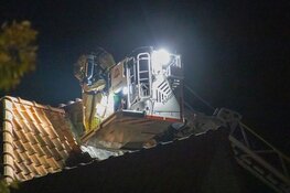 Brandweer uren bezig bij schoorsteenbrand in Naarden