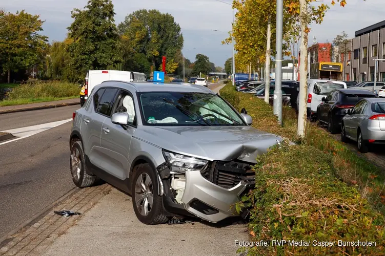 Gewonden na frontale botsing met lesauto