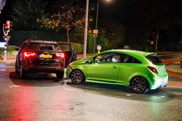 Schade en hinder na aanrijding in Huizen