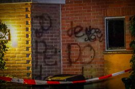 Opnieuw explosie in Hilversumse Kometenstraat, graffiti op de muur