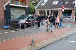 Automobilist ramt vier auto's en woning in Hilversum