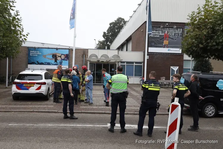 Chloorgas vrijgekomen tijdens schoonmaakwerkzaamheden bij zwembad, naastgelegen kinderdagverblijf ontruimd
