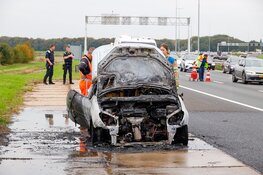Auto door brand verwoest op A1