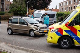 Drie auto’s botsen op Ceintuurbaan in Bussum – één gewonde naar ziekenhuis