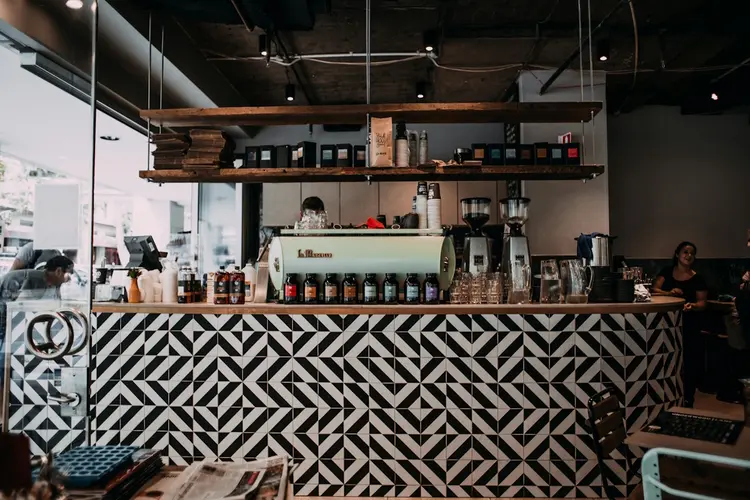 Hoe brengt Gui zijn vrije tijd vandaag door: nieuwe tradities, spanning of lokale ontmoetingen?