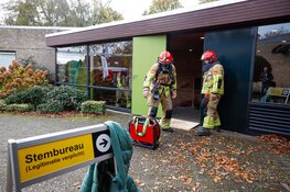 Stembureau gesloten na brand in Huizen