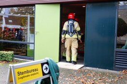 Stembureau gesloten na brand in Huizen
