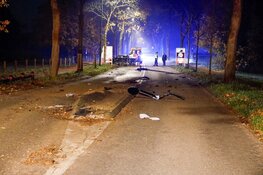 Auto veroorzaakt ravage op Blaricummerstraat, één aanhouding