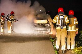 Auto volledig uitgebrand op A27 bij Blaricum