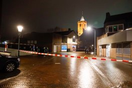 Straat afgesloten na verdachte situatie met mogelijk explosief bij geparkeerde auto