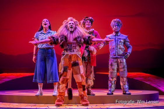 Musical The WIZ in theater Spant!