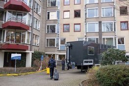 Politie doet onderzoek in bejaardencentrum na brand waarbij twee doden vielen