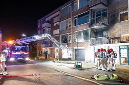 Kerstboom op balkon in brand in Bussum