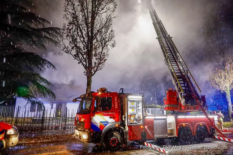 Uitslaande brand in vrijstaande woning Blaricum