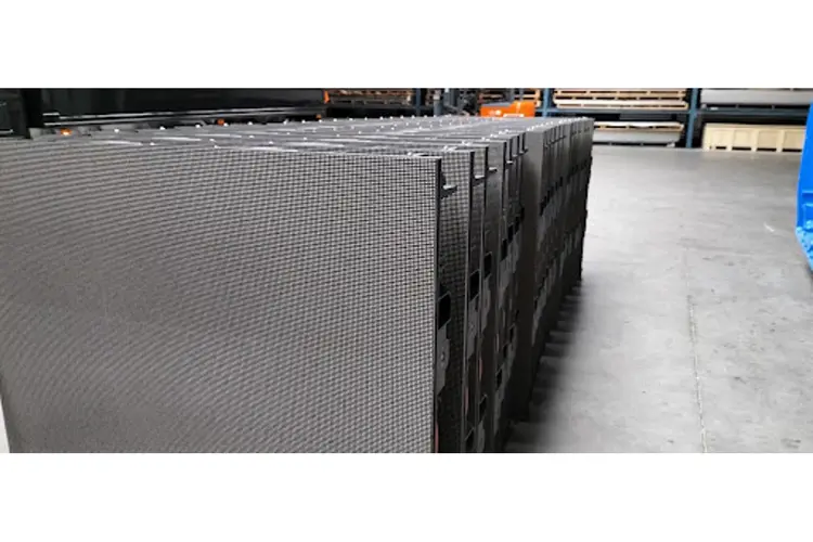 Hoe innovatieve materialen en LED-schermen samen het straatbeeld veranderen