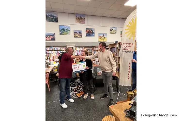 Fonds Kleurrijk doneert €1000,- aan Stichting Urgente Noden Hilversum